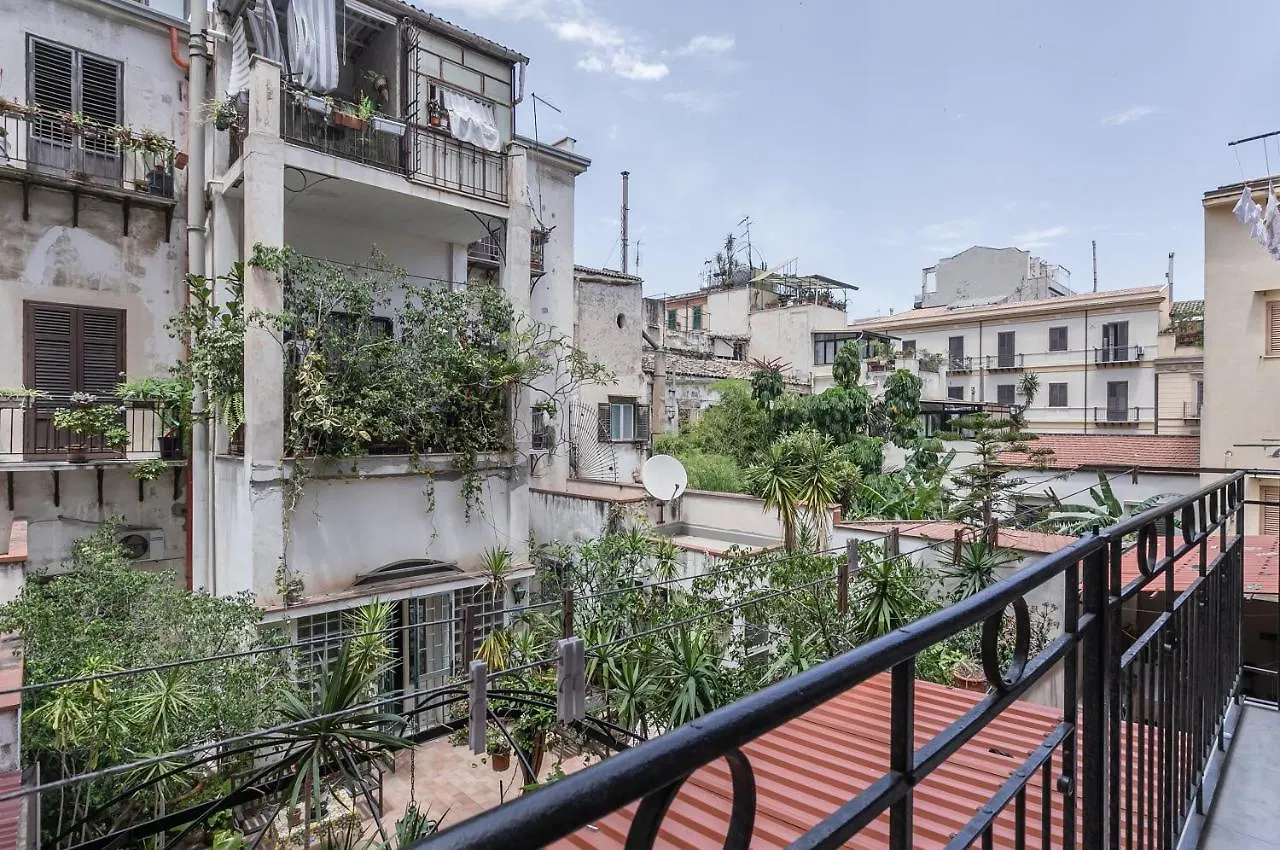 Palermo Central Apartment Italy